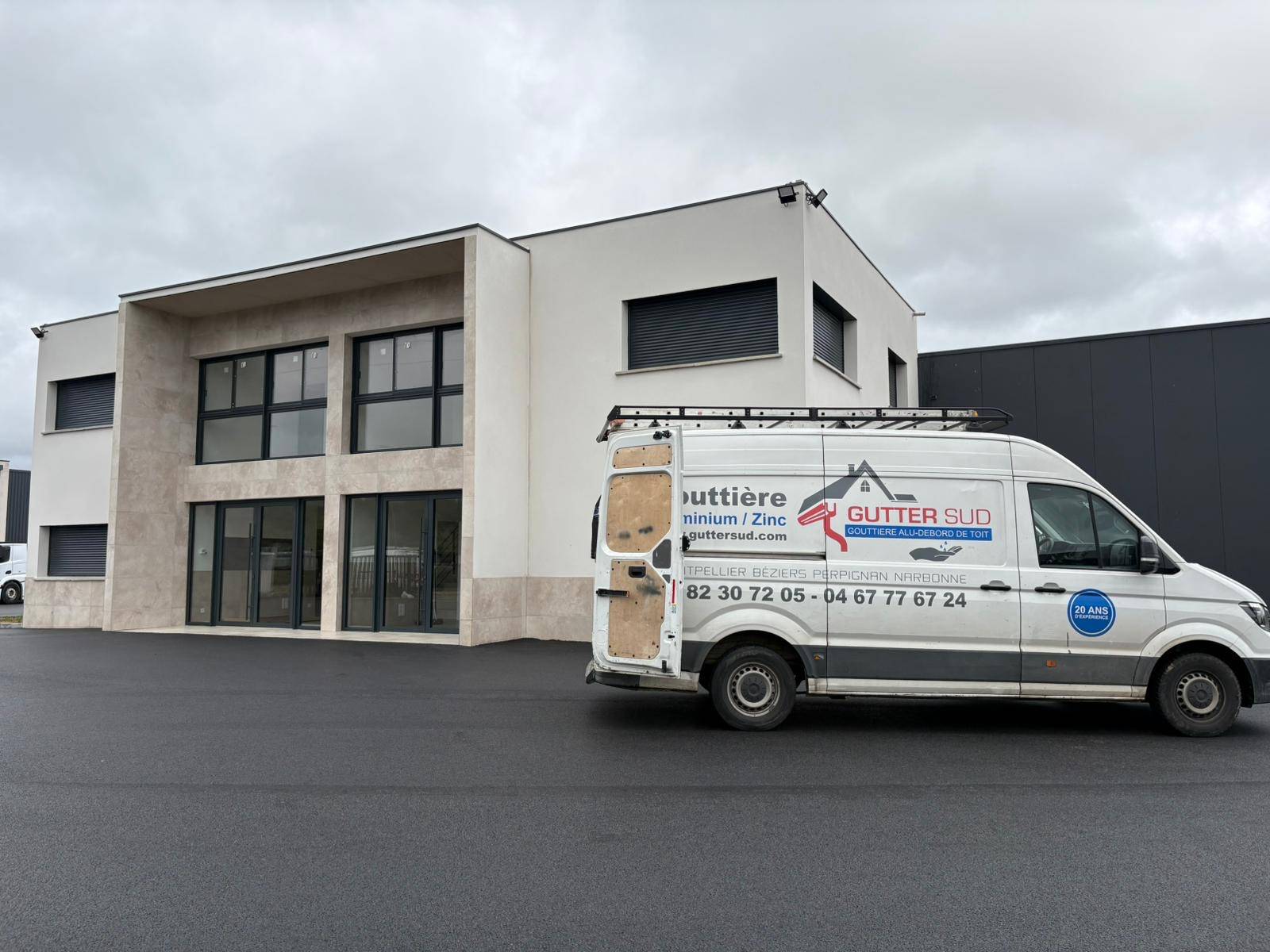 Montredon-des-Corbières – Pose de boîtes à eau et descentes