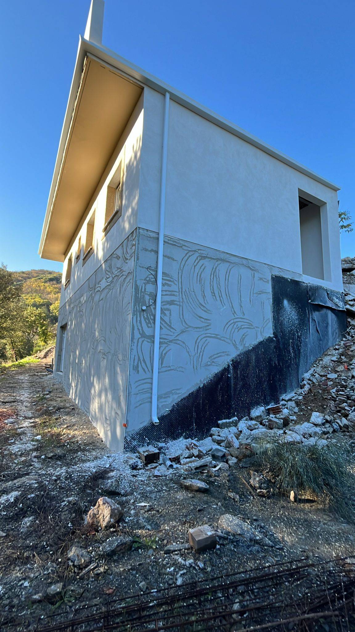 Pose de Gouttière G300 Carré sur Combes prés Lamalou le vieux