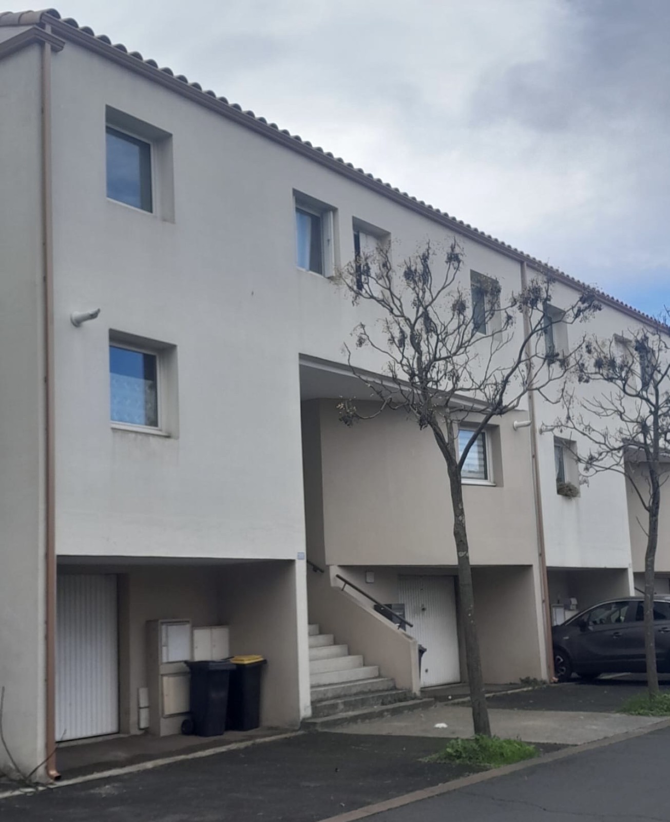 Installation de gouttières en aluminium couleur cuivre à Montpellier