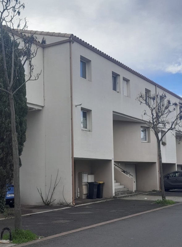 Installation de gouttières en aluminium couleur cuivre à Montpellier