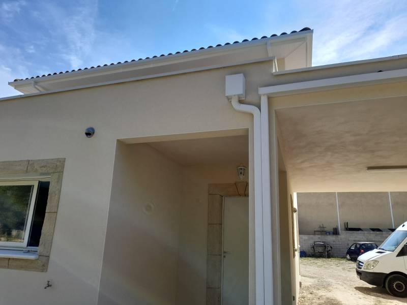 Gouttière G325 Carré blanc sur Langlade prés de Nîmes