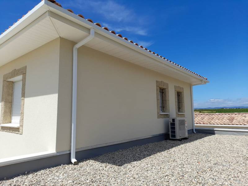 Gouttière G325 Carré blanc sur Langlade prés de Nîmes