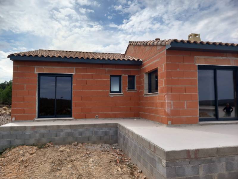 Pose de Débord de toit à Portel les Corbières près de Carcassonne