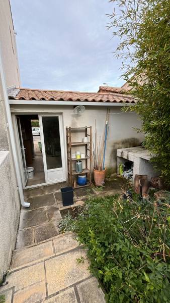 Installation de Gouttiére G300 Aluminium Carré Ral 9010 sur Castelnau le lez