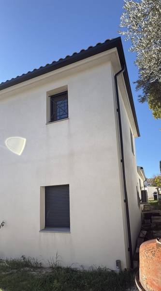 Pose de gouttière aluminium G325 carré à Marseille